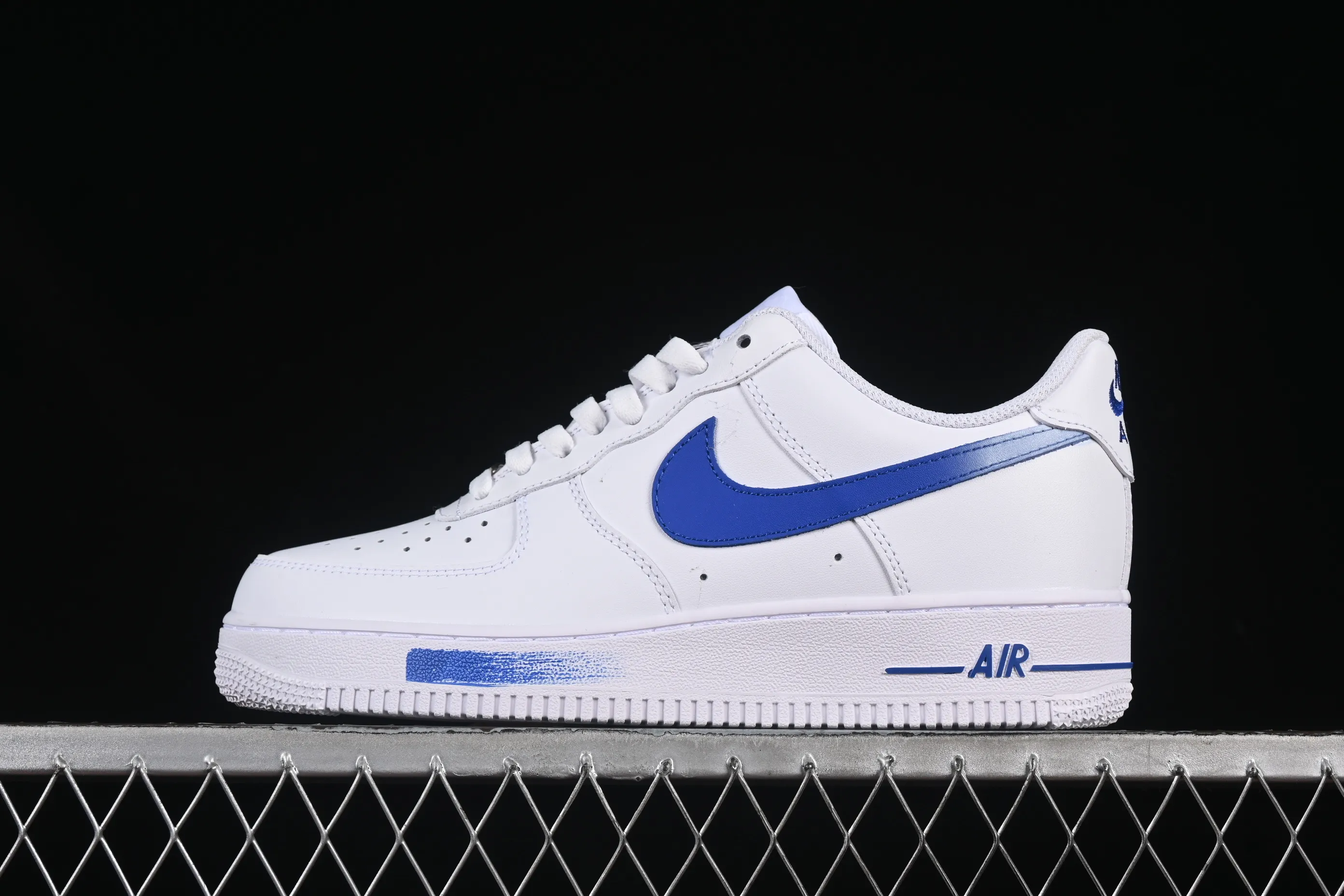 All categories Nk Air Force 1 Air Force series Nk Air Force 1 Low Air Force low-top Nike Air Force 1'07 Low Two-dimensional theme Gradient sky blue Air Force 1 low-top casual sneakers ZH0316-076